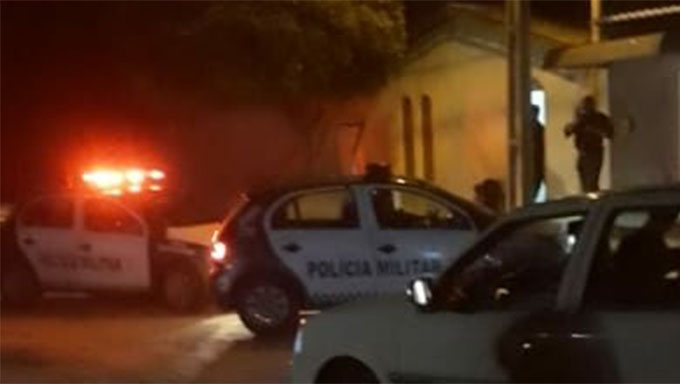   Foram dois assassinatos, sendo um em Felipe Guerra e outro em Assu. Em Mossoró, a dona de casa Edineide pisou num fio elétrico descascado e morreu e jovem Wenia Soares avançou a preferencial na Rua Duodécimo Rosado, em frente a OAB, e foi atropelada e morta por uma viatura policial