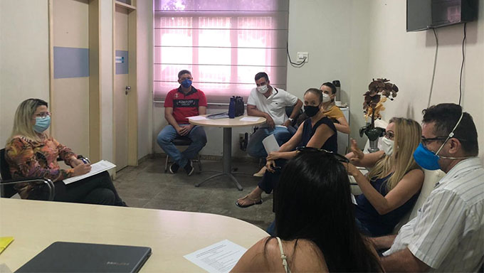   O Centro Especializado em Reabilitação foi construído em área de mais de 9 mil m² ao custo de mais d R$ 5 milhões. É destinado para reabilitação auditiva, física, intelectual e visual, com o objetivo de garantir o desenvolvimento de habilidades funcionais de pessoas com deficiência.