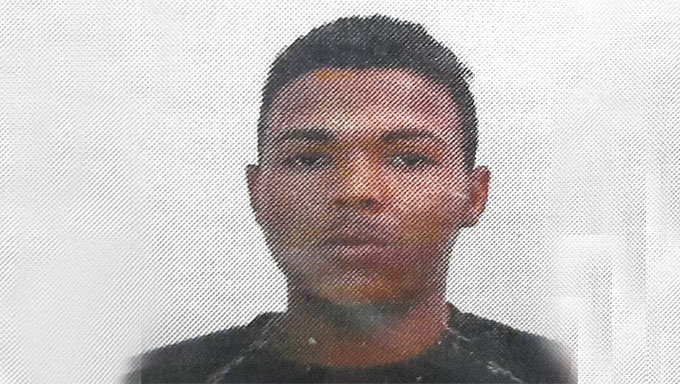   O Site O Câmera relata que ele estava sentado numa cadeira em frente de casa, na travessa Antônio Vitor de Melo, quando teria chegado dois homens numa moto e o executado. Assassinato aconteceu na mesma região que o motorista Carlos Junior, o Espanta, foi assassinato na noite anteior