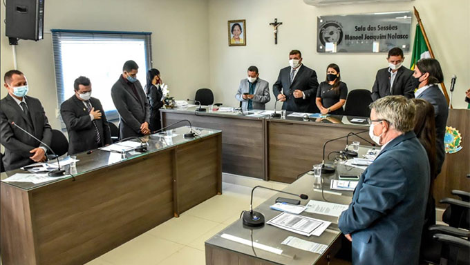   A prefeita Lidiane Marques, do PSDB, assegurou também que no futuro próximo também vai instituir um programa de transferência de renda para a população; Finalizou a mensagem anual do executivo durante a abertura do ano legislativo dizendo: Tibau é um mar de girassol que precisa ser sempre bem regado, e essa responsabilidade é de cada um de nós”, encerrou a prefeita.