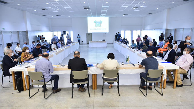   Aos deputados e senadores, governadora orientou ainda a destinação de recursos para áreas de recursos hídricos, segurança, estradas e educação