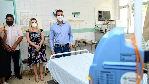   Para reforçar as ações de combate e prevenção a covid 19 a prefeitura municipal de Mossoró, ativou salas vermelhas nas três unidades de pronto atendimento, objetivando estabilizar o quadro de saúde de pacientes.