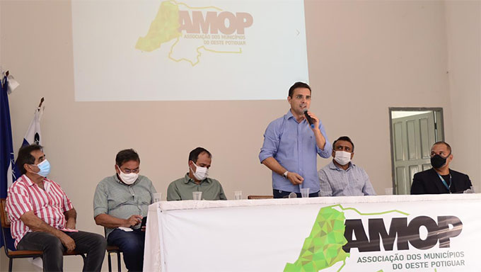   De acordo com a AMOP RN, a contratação desses leitos é fundamentaL para o atendimento de uma demanda gigantesca de saúde, nascida nos mais diversos Municípios do interior do Estado, principalmente naqueles de menor capacidade financeira. O custo desta UTI, com dez leitos, foi de R$ 736.791,67 ao mês em 2020