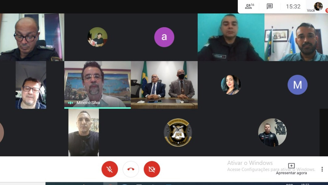   Em reunião entre secretários do RN e da cidade de Mossoró, ficou decidido que as ações de fiscalização do decreto estadual que determina o toque de recolher durante todo o dia de domingo e feriado e das 20h às 6h nos demais, serão reforçadas com a atuação integrada das forças de Segurança estadual e municipal.