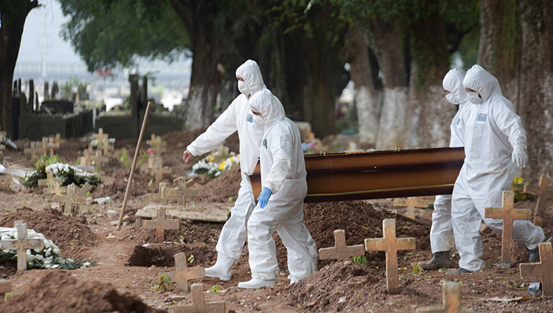   RN ultrapassa a marca de 4 mil mortos por complicações da Covid-19. Nesta quarta-feira (17), de acordo com os dados epidemiológicos divulgados pela Secretaria de Estado da Saúde Pública (Sesap), são 4.024 óbitos, além de 182.399 casos confirmados da doença no Estado. Em Mossoró, de acordo com o informe epidemiológico da secretaria municipal de saúde, 15.120 pessoas já foram infectadas ou estão com o novo coronavírus e 324 delas morreram pela doença.