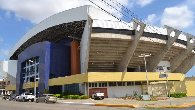   Mossoró terá novo Centro de Testagem COVID no Ginásio Municipal. A informação foi confirmada na manhã desta sexta-feira (26), pelo prefeito Allyson Bezerra, por meio de suas redes sociais. De acordo com a publicação, o Centro irá funcionar já a partir da próxima segunda-feira, 29 de março, durante todos os dias da semana, com o intuito de agilizar a testagem da população e o diagnóstico rápido da doença. 