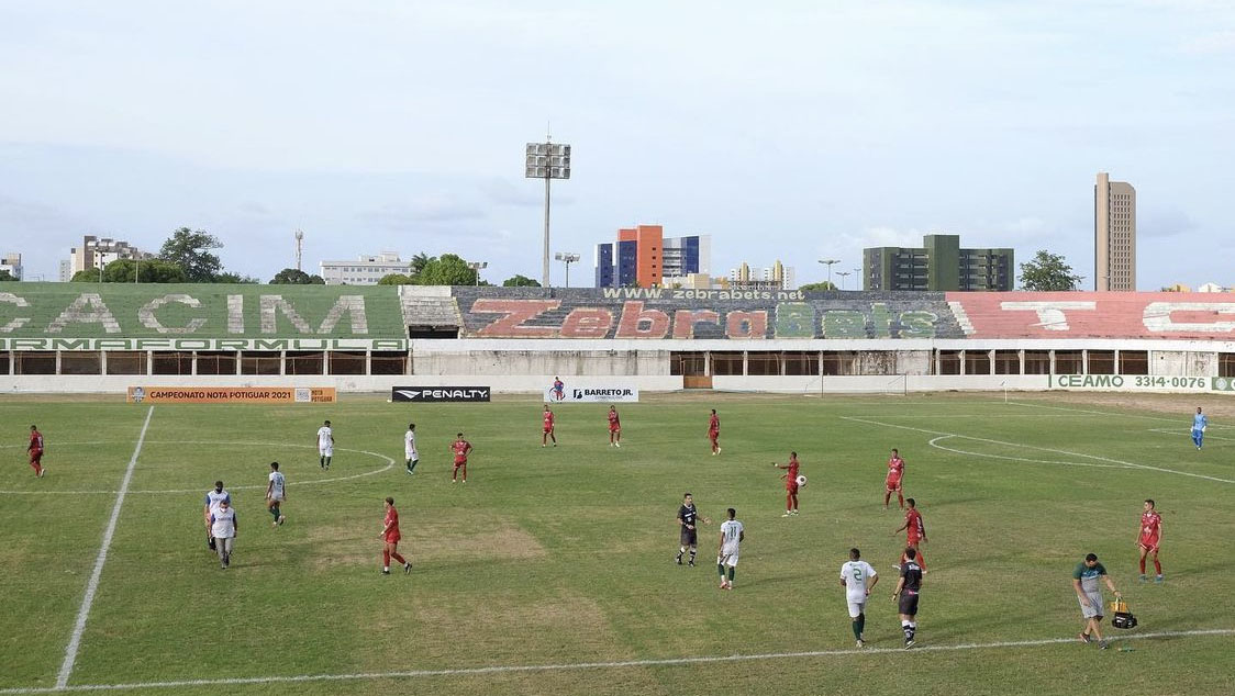   Potiguar vence o Palmeira de Goianinha em 1º jogo após municipalização do Nogueirão. Jogando em casa, após o alvirrubro mossoroense fez dois gols e garantiu a vitória neste domingo (11).  O estádio passou a ser oficialmente do município no dia 10 de março, data em que o prefeito Allyson Bezerra assinou um Termo de Ajustamento de Conduta (TAC) com o Ministério Público Estadual, permitindo, também, a reabertura do Estádio para jogos do Campeonato Estadual de 2021. 