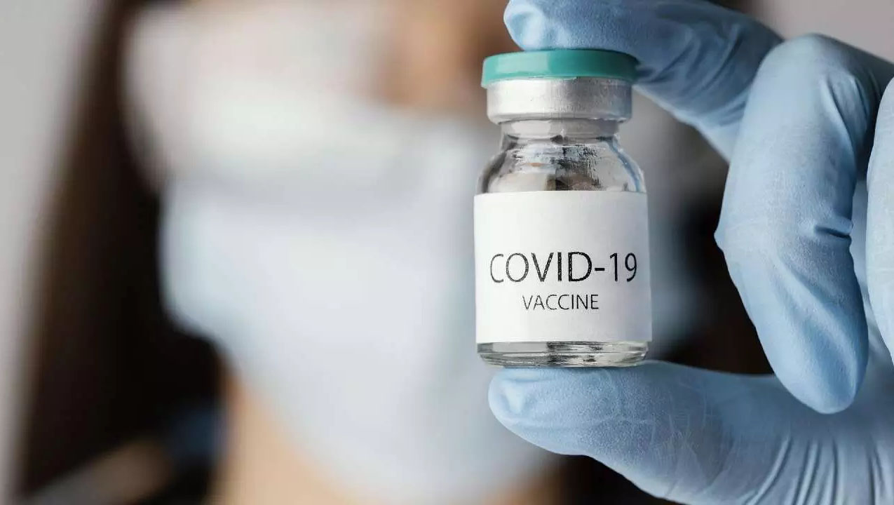   Covid-19: testes de novo imunizante autorizado pela Anvisa serão realizado no RN. O Rio Grande do Norte será um dos três estados do país a receber os ensaios clínicos de fase três da vacina SCB-2019, produzida pela empresa Sichuan Clover Biopharmaceuticals, Inc, sediada na China. A autorização para início dos testes foi dada pela Anvisa na sexta (16). Em todo o Brasil, serão 12.100 voluntários, distribuídos entre Rio Grande do Sul, Rio Grande do Norte e Rio de Janeiro.