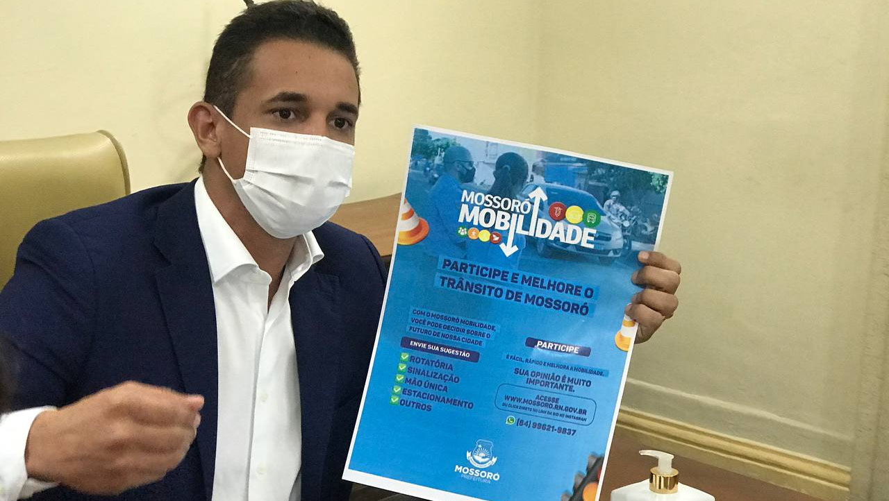   Veja como contribuir para melhorar a mobilidade urbana de Mossoró Descrição Breve: A Prefeitura de Mossoró por meio da Secretaria de Segurança Pública, Defesa Civil, Mobilidade Urbana e Trânsito lançou nesta sexta-feira (14), o programa Mossoró Mobilidade, uma ferramenta para permitir que os mossoroenses realizem sugestões de melhorias para o trânsito da cidade. De acordo com o prefeito Allyson Bezerra, o objetivo é ouvir a população sobre os principais problemas do setor, avaliar as prioridades e resolvê-las.