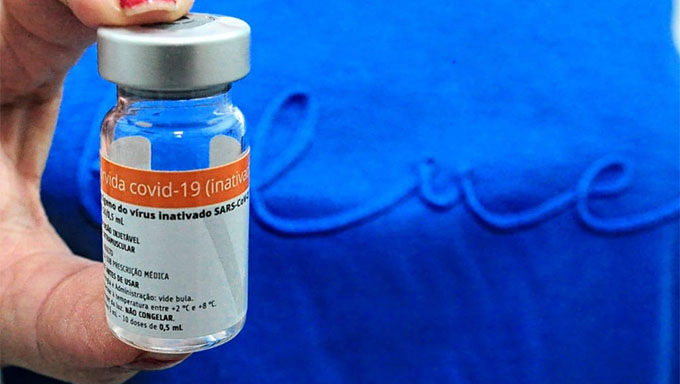   2.566 pessoas não procuraram a D2 da Coronavac em Mossoró. A secretaria de Saúde Morgana Dantas, afirma que o município tem doses suficientes para zerar a fila de espera pela D2 do imunizante Coronavac e pede que estes compareçam ao Ginásio do Sesi para aplicação da segunda dose.