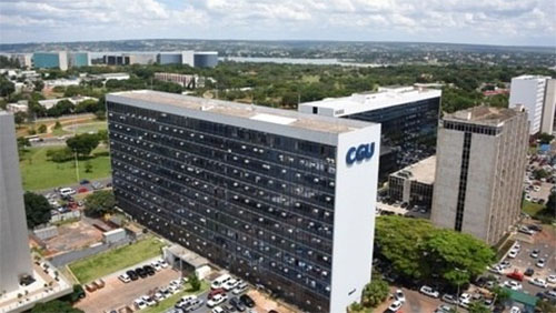   RN não está na lista da CGU sobre irregularidades no uso de recursos federais para Covid. A Controladoria-Geral da União (CGU) enviou à CPI da Pandemia um documento apontando prejuízo potencial ao erário de R$ 164 milhões em 53 operações entre março de 2020 e abril de 2021 envolvendo possíveis irregularidades na utilização de recursos para o combate ao novo coronavírus. Foram identificadas 14 tipos de irregularidades em 20 estados e no Distrito Federal. 