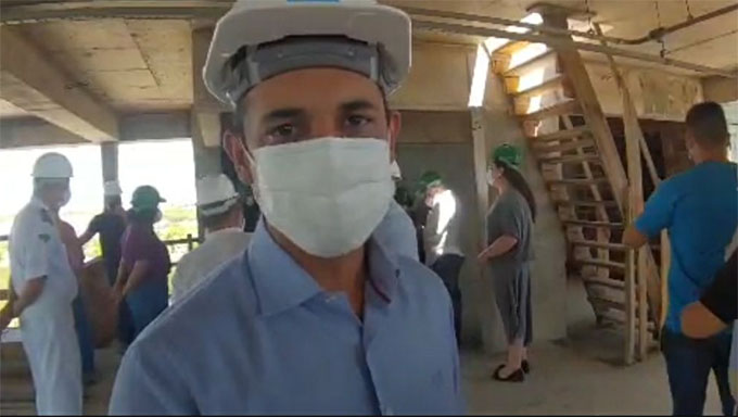   Sobre as tratativas para o retorno das cirurgias ginecológicas e ortopédicas em Mossoró, o gestor disse que o município já está em contato com os prestadores e tem feito novas parcerias para que as cirurgias voltem a ser realizadas. Outro reforço virá da emenda destinada pelo Senador Styvenson Valentim, de mais de R$ 3 milhões, para a realização das cirurgias.
