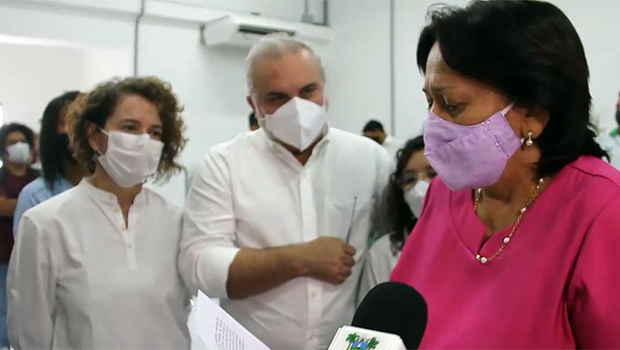   O ranking que o senador Jean, do PT-RN (Ao centro na foto), se refere foi divulgado neste domingo (4) no Jornal O Globo, realizado pelo Observatório do Legislativo Brasileiro (OLB), do Instituto de Estudos Sociais e Políticos da Universidade do Rio de Janeiro (UERJ). Neste levantamento, Jean aparece com 0,2 no ranking de 0 a 10 de quem apoia as orientações do Governo Bolsonaro na aprovação de projetos no Congresso Brasileiro.