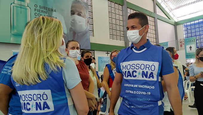   O prefeito Allyson Bezerra assumiu a Prefeitura de Mossoró no início de 2021 com uma dívida de quase 1 bilhão e problemas para ser resolvidos em praticamente todos servidores, como, por exemplo, falta de médicos nas UBS e água em praticamente todas as comunidades rurais