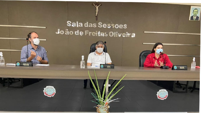   O acordo do prefeito Artur Vale foi com o promotor de Justiça Sasha Alves, em reunião na Câmara Municipal de Governador Dix Sept Rosado-RN nesta terça-feira, dia 20, para buscar meios de fortalecimento da rede de proteção da crianças e dos adolescentes no município. Para o promotor, o momento é este de iniciar um trabalho sustentável.