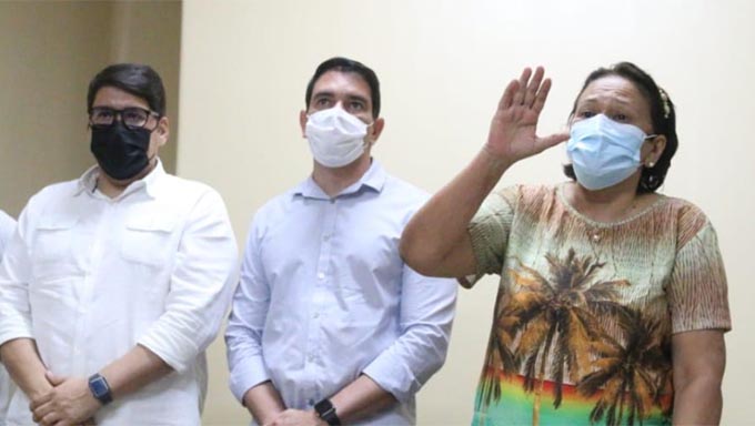   A policlínica em Assu faz parte do projeto de interiorização da assistência especializada em Saúde que está sendo formatado pelo Governo do Estado em parceria com as prefeituras, através da criação dos Consórcios Interfederativos de Saúde, conforme explicou o secretário Cipriano Maia. "Até o final de setembro, teremos efetivado a implantação do consórcio para esta região. Na semana passada, anunciamos a criação de uma policlínica no Seridó, que será nosso projeto-piloto", diz a governadora Fátima Bezerra