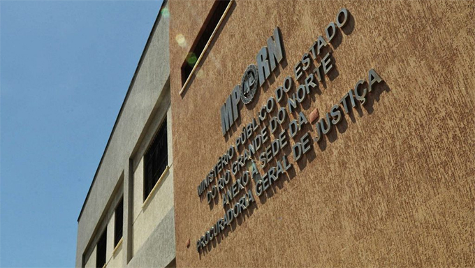   MPRN abre processo seletivo para assessor jurídico em Ceará-Mirim; salário é de R$ 5,2 mil. Ao todo, serão selecionados 20 currículos. A carga horária é de 40 horas semanais e o salário é de R$ 5.246,24 mais auxílio-alimentação e auxílio-saúde. Os interessados podem enviar os currículos até a próxima sexta (20) pela internet. As Informações sobre o andamento do processo seletivo podem ser obtidas através do e-mail selecao@mprn.mp.br ou pelo portal do MPRN.