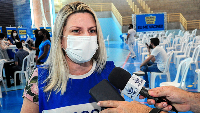   Devido a grande demanda por cirurgias ginecológicas em Mossoró, as mulheres acabam procurando diretamente a Maternidade Castro, quando deveriam procurar a secretaria de saúde para se cadastrar e solicitar a cirurgia.  Morgana Dantas ressalta que o primeiro passo para estas mulheres, é passar por consulta com o médico ginecologista para fazer exames que confirmem a necessidade da cirurgia. O segundo passo, é dar entrada no sistema de regulação da secretaria de saúde do município com todos os exames e a indicação médica, além de Cartão do sus, comprovante de residência e RG. “Depois de dar entrada na regulação, é só aguardar aviso de autorização e agendamento da cirurgia” completa Morgana.