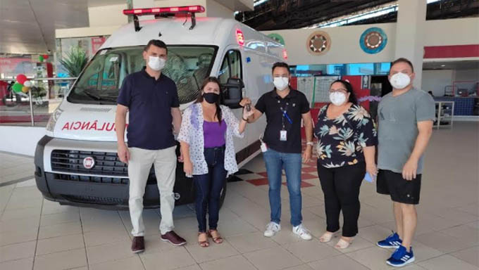   A nova ambulância, de acordo com a Secretária Municipal de Saúde, Márcia Cristina Alves, dará suporte aos pacientes com traumas, aos que necessitam de transporte rápido para se deslocarem para outras cidades, sendo mais seguro, além de também para alguns deslocamentos dentro da própria cidade.