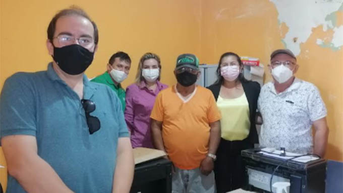   De acordo com a secretária municipal de Agricultura, Andrea Vicente, a ideia é potencializar as ações e maximizar o atendimento dos produtores, através de parcerias com o Banco do Nordeste do Brasil. “As parcerias são fundamentais para ampliar os atendimentos aos produtores”, ressaltou a secretária.