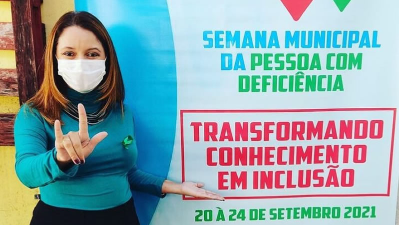   Câmara Municipal de Mossoró aprovou moção de aplauso para a secretária municipal de desenvolvimento social e juventude, Janaina Holanda