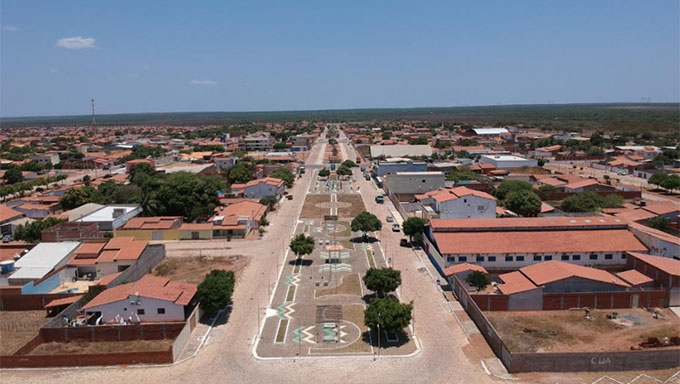   A data, ou seja, o dia 14 de outubro de 1972, segundo as informações históricas, foi quem originou o desmatamento da área para o então projeto de colonização de Serra do Mel.  Todavia, com o passar dos anos, os próprios moradores popularizaram os dados como sendo o “Dia do Colono”.