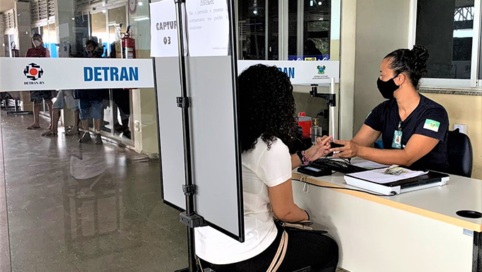   O foco da nova convocação é naqueles selecionados que não compareceram no mutirão de exames de aptidão física e mental, e na avaliação psicológica realizado na capital nos últimos dias 14 e 15 de outubro. O objetivo do detran é descentralizar os exames dispondo quatro unidades do Órgão em regiões distintas do Estado para atender aqueles beneficiados com a CNH Popular que faltaram ao primeiro chamamento. As unidades aptas serão as de São Gonçalo do Amarante, dia 28/10, Caicó, dia 03/11, Mossoró e Pau dos Ferros, no próximo dia 04/11.