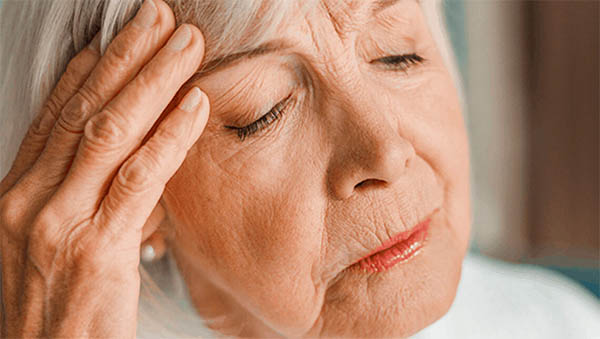   Estudo aponta queda global de mais de 60% nos atendimentos do Acidente Vascular Cerebral (AVC) após o início do isolamento social. Isso significa que, apesar de ser a segunda maior causa de morte no mundo, o problema não tem recebido atenção em tempos de pandemia. A justificativa atribuída é a de que as pessoas estão evitando procurar os hospitais por receio de se contaminar com o coronavírus. Mas, a condição é grave e merece cuidado. 