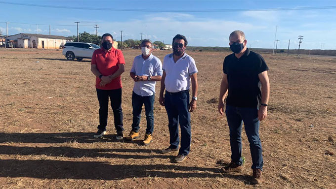   “Naquela oportunidade solicitamos atenção especial desde a liberação de recursos, visita ao local, trâmites legais em todo o processo e na perfuração, já que um dos maiores problemas de nosso município é exatamente água. E fico feliz em razão dessa celeridade”, comentou o prefeito Bibiano.