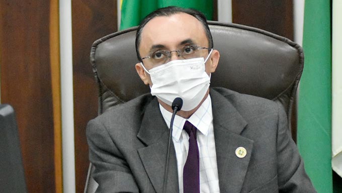   “É uma forma de que o cidadão seja atendido de forma fácil, rápida e eficiente, desafogando a demanda reprimida. Vai descentralizar a procura por serviços na sede e proporcionar mais comodidade”, defendeu Souza.