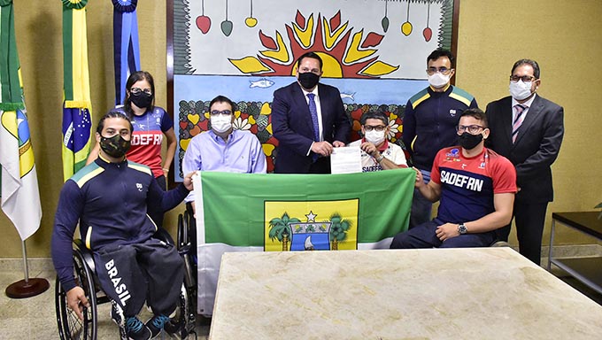   “A Sadef faz um belíssimo trabalho há anos no nosso Estado. É uma referência para todo o Brasil pelos resultados que tem conquistado. Quando esta entidade participa de uma competição, está não apenas representando o Brasil como a todos nós do Rio Grande do Norte. Então, precisa ter o reconhecimento do nosso Estado”, disse Ezequiel Ferreira durante o encontro.