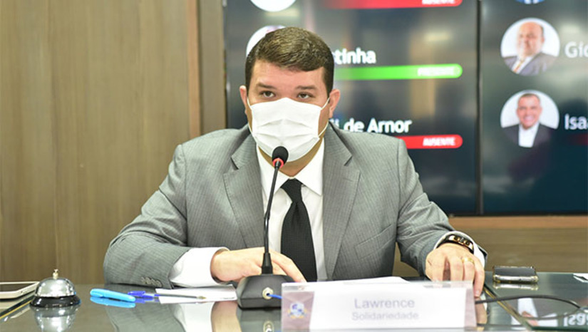 Imagem 1 - Lawrence Amorim, presidente da Câmara Municipal, assegura que o projeto reduzirá custos e simplificará procedimentos administrativos. “A adoção da tecnologia 5G vai requerer instalação de maior quantidade de antenas e outros procedimentos de transmissão. Mossoró precisa se adequar a isso”, informa. Imagem 1 - Lawrence Amorim, presidente da Câmara Municipal, assegura que o projeto reduzirá custos e simplificará procedimentos administrativos. “A adoção da tecnologia 5G vai requerer instalação de maior quantidade de antenas e outros procedimentos de transmissão. Mossoró precisa se adequar a isso”, informa.