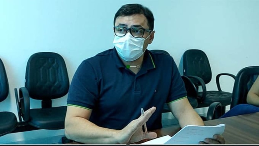 Imagem 1 - O Certificado de Regularidade Previdenciária (CRP) da Prefeitura de Mossoró foi conseguido em 2016 através de uma decisão judicial em fase de liminar, com base num argumento que foi totalmente destituído pela Emenda CF 103/2019. Para conseguir a Certidão, a Prefeitura de Mossoró está sendo obrigada a fazer adequação em sua legislação em regime de urgência, para não perder repasses federais e ficar impedido de usar os recursos do FINISA. A CRP é hoje uma ameaça iminente de caos financeiro em Mossoró. O professor e advogado Rodrigo Forte explica os detalhes ao MH. Imagem 1 - O Certificado de Regularidade Previdenciária (CRP) da Prefeitura de Mossoró foi conseguido em 2016 através de uma decisão judicial em fase de liminar, com base num argumento que foi totalmente destituído pela Emenda CF 103/2019. Para conseguir a Certidão, a Prefeitura de Mossoró está sendo obrigada a fazer adequação em sua legislação em regime de urgência, para não perder repasses federais e ficar impedido de usar os recursos do FINISA. A CRP é hoje uma ameaça iminente de caos financeiro em Mossoró. O professor e advogado Rodrigo Forte explica os detalhes ao MH.