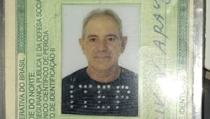 Imagem 1 - Na noite desta segunda-feira, 28, o agricultor e pecuarista José Nourivan Araújo, de 57 anos, foi arrancado de dentro de casa por vários homens armados e executado com mais de 20 tiros no terreiro em frente. Imagem 1 - Na noite desta segunda-feira, 28, o agricultor e pecuarista José Nourivan Araújo, de 57 anos, foi arrancado de dentro de casa por vários homens armados e executado com mais de 20 tiros no terreiro em frente.