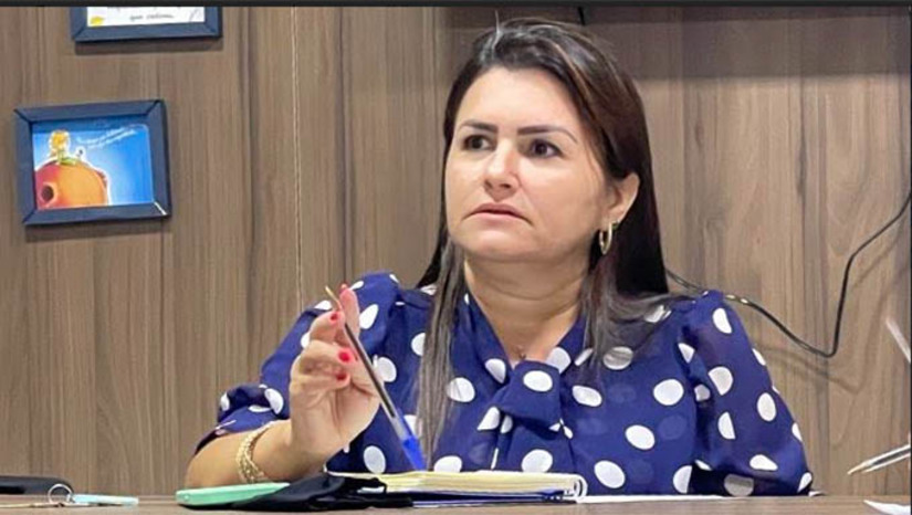 Imagem 1 - Ainda segundo o Decreto, mesmo permitindo os eventos, permanece a obrigatoriedade do uso de máscara, a disponibilização de álcool em gel 70%, realização de procedimentos que garantam a higienização contínua dos locais de uso das pessoas. Os índices baixos de transmissão do vírus e o fato de 94% da população está vacinada levou a prefeita a liberar os eventos Imagem 1 - Ainda segundo o Decreto, mesmo permitindo os eventos, permanece a obrigatoriedade do uso de máscara, a disponibilização de álcool em gel 70%, realização de procedimentos que garantam a higienização contínua dos locais de uso das pessoas. Os índices baixos de transmissão do vírus e o fato de 94% da população está vacinada levou a prefeita a liberar os eventos