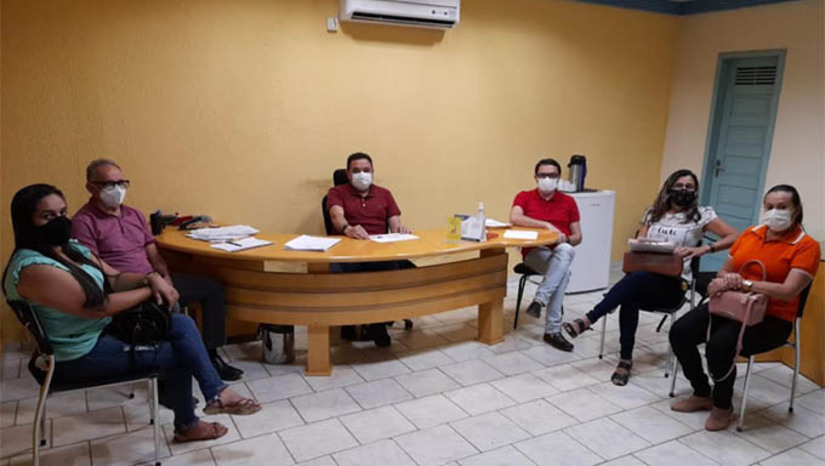 Imagem 1 - No município não houve qualquer conflito com o sindicato da categoria, pois a Prefeitura Municipal já paga acima do teto nacional. O reajuste passa a valar a partir do dia 1o de março de 2022 Imagem 1 - No município não houve qualquer conflito com o sindicato da categoria, pois a Prefeitura Municipal já paga acima do teto nacional. O reajuste passa a valar a partir do dia 1o de março de 2022