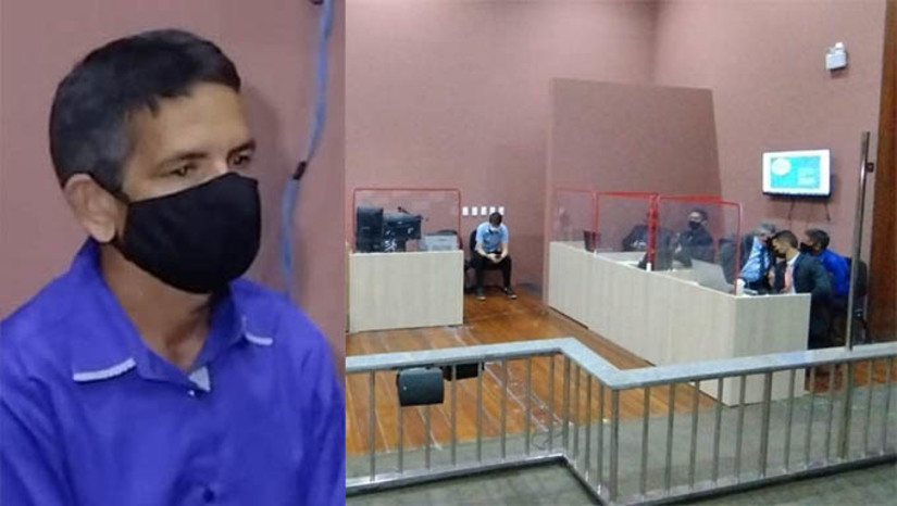 Imagem 1 - No julgamento, o porteiro Teté tentou dizer que não atirou para matar, porém foi desmentido pelas testemunhas. Os fortes depoimento das filhas ao seu favor, teria contribuído para que ele não fosse condenado pela dupla tentativa de homicídio em sua forma qualificada, restando assim condenado pelo Conselho de Sentença a 4 anos de prisão. Ele já cumpriu 6 meses no fechado, na época do crime, em 2012. Imagem 1 - No julgamento, o porteiro Teté tentou dizer que não atirou para matar, porém foi desmentido pelas testemunhas. Os fortes depoimento das filhas ao seu favor, teria contribuído para que ele não fosse condenado pela dupla tentativa de homicídio em sua forma qualificada, restando assim condenado pelo Conselho de Sentença a 4 anos de prisão. Ele já cumpriu 6 meses no fechado, na época do crime, em 2012.