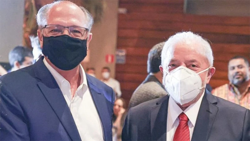 Imagem 1 -  [COLUNA ESPLANADA] O ex-presidente Lula vai adotar a mesma postura de 2002 - quando emplacou o então senador José Alencar na sua vice -, para dirimir as resistências internas no PT ao nome do ex-tucano Geraldo Alckmin. À época, Lula enfrentou a ira da ala radical petista que criticava o fato de Alencar ser empresário e pertencer ao PL, partido com o qual o PT nunca se coligara. Lula venceu o embate interno e Alencar garantiu a estabilidade nos dois governos do petista. Os focos anti-Alckmin no PT estão identificados e o ex-presidente tem bradado, como em 2002, que divergências não podem ser maiores que o desafio de vencer Bolsonaro.