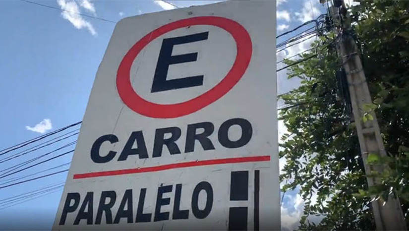   O diretor executivo de mobilidade de Mossoró, Luiz Correia, explica, neste vídeo, como estacionar seu veículo, seja ele moto ou carro, corretamente, livrando-se aí da possibilidade de ser multado pela fiscalização de trânsito de Mossoró