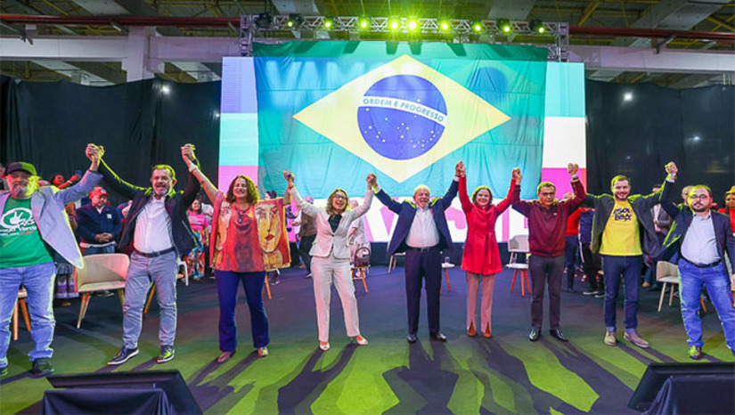 Imagem 1 -  “Temos um sonho, somos movidos a esperança. E não há força maior que a esperança de um povo que sabe que pode voltar a ser feliz”, disse Lula, no ato ‘Vamos Juntos pelo Brasil’, neste sábado (7)