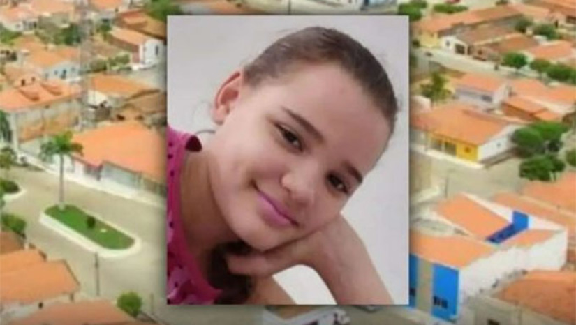 Imagem 1 - A jovem Ingrid Caine caminhava pelo quinta de casa neste domingo quando teria pisado no fio sofrido a descarga elétrica, sendo socorrida ao Hospital Regional em Pau dos Ferros, porém não resistiu. Imagem 1 - A jovem Ingrid Caine caminhava pelo quinta de casa neste domingo quando teria pisado no fio sofrido a descarga elétrica, sendo socorrida ao Hospital Regional em Pau dos Ferros, porém não resistiu.