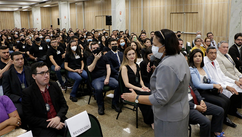 Imagem 1 - Governo do RN inicia formação para 277 novos servidores do ITEP aprovados em 2021. O curso de formação se dará em duas etapas. A primeira no período de 13 de junho a 20 de julho para os cargos de agente técnico forense e agente de necropsia. A segunda, no período de 25 de julho a 31 de agosto para peritos criminal, médico legista e odontolegista. Foram convocados 532 aprovados para realizar o curso e preencher 277 vagas, sendo 200 para agentes técnico forense e 77 para agentes de necropsia. Imagem 1 - Governo do RN inicia formação para 277 novos servidores do ITEP aprovados em 2021. O curso de formação se dará em duas etapas. A primeira no período de 13 de junho a 20 de julho para os cargos de agente técnico forense e agente de necropsia. A segunda, no período de 25 de julho a 31 de agosto para peritos criminal, médico legista e odontolegista. Foram convocados 532 aprovados para realizar o curso e preencher 277 vagas, sendo 200 para agentes técnico forense e 77 para agentes de necropsia.