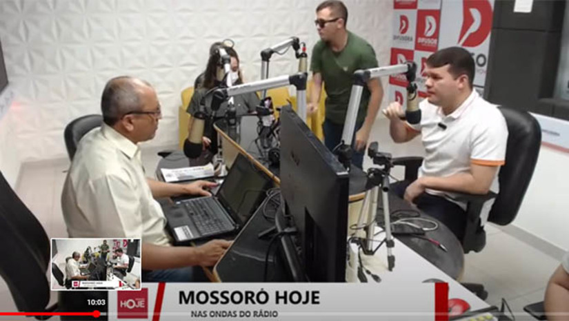 Imagem 1 -  As colocações do presidente da Câmara Municipal de Mossoró e pré-candidato a deputado federal Lawrence Amorim foi no programa Mossoró Hoje nas Ondas do Rádio, pela Difusora de Mossoró, nesta sexta-feira, 17, transmitido também pelas redes sociais do Portal Mossoró no Instagram, Facebook e também no canal Doze Horas Mossoró no Youtube