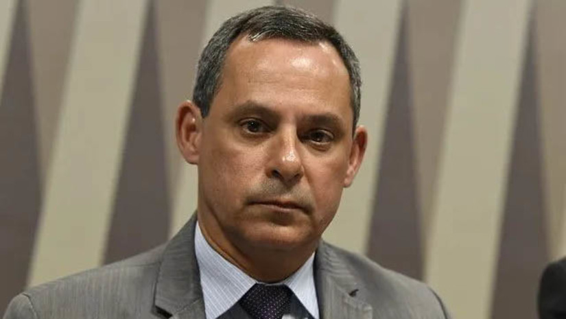 Imagem 1 -  Renúncia: José Mauro Coelho deixa a presidência da Petrobras. O anúncio foi feito pela Petrobras, na manhã desta segunda-feira (20). Além de pedir demissão da presidência, Coelho também renunciou ao cargo de membro do Conselho, conforme. Terceiro executivo a comandar a estatal no governo Jair Bolsonaro, José Mauro Coelho ficou no cargo pouco mais de dois meses - foi o segundo menor período de gestão da empresa desde o fim da ditadura militar.
