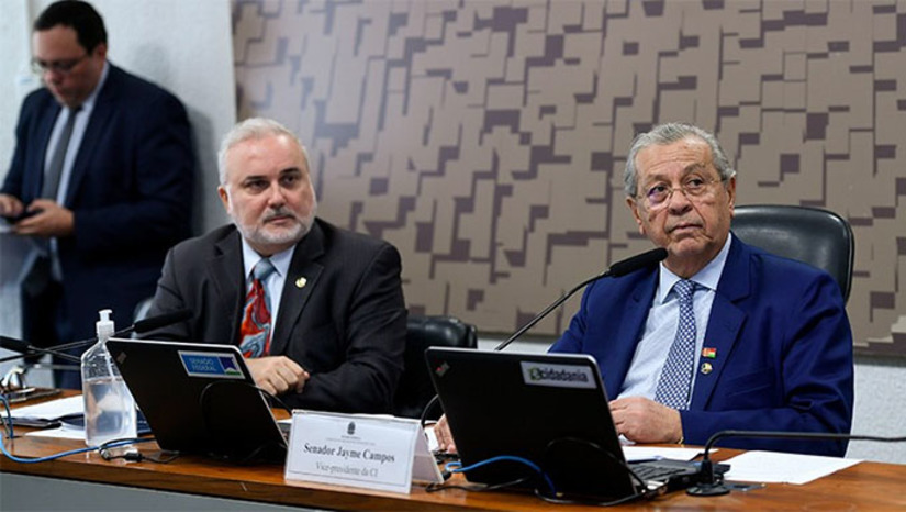 Imagem 1 - Para Jean Paul Prates, autor da matéria, a diversificação da matriz energética é fundamental para o aumento da segurança energética do sistema elétrico nacional. Além disso, salienta, o mercado de energia offshore pode trazer mais atratividade e competitividade ao país nos próximos anos, devido às condições favoráveis de clima e ambiente operacional de baixo custo." Somado com o Marco das Ferrovias, este projeto pode ser o primeiro passo para o crescimento econômico do País Imagem 1 - Para Jean Paul Prates, autor da matéria, a diversificação da matriz energética é fundamental para o aumento da segurança energética do sistema elétrico nacional. Além disso, salienta, o mercado de energia offshore pode trazer mais atratividade e competitividade ao país nos próximos anos, devido às condições favoráveis de clima e ambiente operacional de baixo custo." Somado com o Marco das Ferrovias, este projeto pode ser o primeiro passo para o crescimento econômico do País