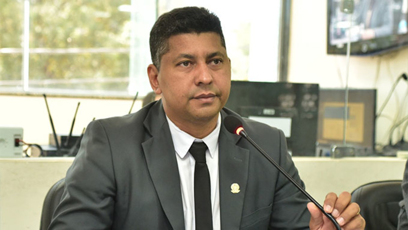 Imagem 1 -  Para Genilson Alves, o trabalho realizado pela Guarda Municipal em Mossoró, seja de trânsito ou patrimonial, é fundamental no combate a violência, em apoio ao trabalho realizado pela Polícia Militar e que não se pode condenar toda a corporação por erros individuais. O caso já está sendo apurado, garante o vereador Genilson Alves