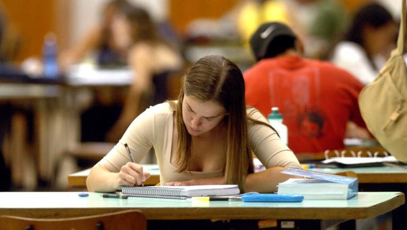 Imagem 1 - MEC prorroga prazos e divulga novo calendário da segunda chamada do Prouni. De acordo com o novo edital, publicado na edição desta quarta-feira, 31 de agosto, no Diário Oficial da União, os estudantes poderão conferir o resultado da segunda chamada do processo seletivo a partir desta quinta-feira, 1º setembro, na página do Acesso Único. Nesta mesma data, também se inicia o prazo para que os estudantes pré-selecionados façam a comprovação de informações prestadas no momento da inscrição. Imagem 1 - MEC prorroga prazos e divulga novo calendário da segunda chamada do Prouni. De acordo com o novo edital, publicado na edição desta quarta-feira, 31 de agosto, no Diário Oficial da União, os estudantes poderão conferir o resultado da segunda chamada do processo seletivo a partir desta quinta-feira, 1º setembro, na página do Acesso Único. Nesta mesma data, também se inicia o prazo para que os estudantes pré-selecionados façam a comprovação de informações prestadas no momento da inscrição.