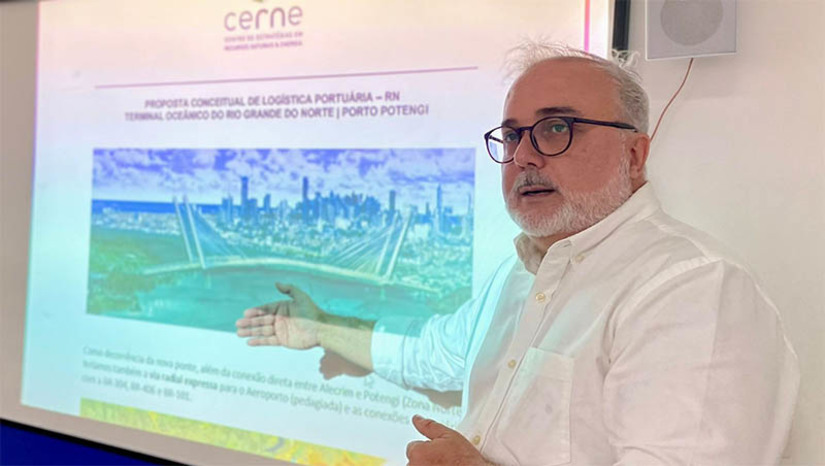 Imagem 1 - A empresa, um dos maiores operadores logísticos e portuários focado no Norte e Nordeste, que já opera em nosso estado, será uma das que podem ampliar a capacidade de exportação e importação com a construção do Porto Potengi, a ser instalado na margem Norte do rio, em Natal. O Estudo de Viabilidade Técnica, Econômica e Ambiental (EVTEA) do novo projeto será financiado pela CNT e deve ser iniciado nas próximas semanas, num investimento de mais de R$ 2 milhões. Imagem 1 - A empresa, um dos maiores operadores logísticos e portuários focado no Norte e Nordeste, que já opera em nosso estado, será uma das que podem ampliar a capacidade de exportação e importação com a construção do Porto Potengi, a ser instalado na margem Norte do rio, em Natal. O Estudo de Viabilidade Técnica, Econômica e Ambiental (EVTEA) do novo projeto será financiado pela CNT e deve ser iniciado nas próximas semanas, num investimento de mais de R$ 2 milhões.