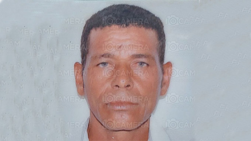 Imagem 1 -  No local, a policia não conseguiu informações que possa indicar o que teria motivado o crime. A vítima Antônio Januário de Souza, tem 57 anos, e mora e trabalha em Baraúna há vários anos;  O caso será investigado pela Delegacia de Baraúna.