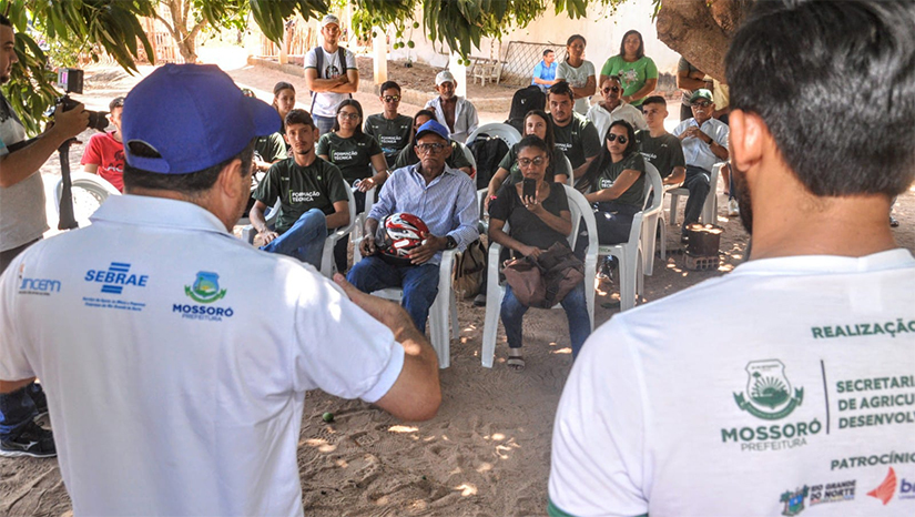 Imagem 1 -  Assentamento Paulo Freire recebe o “Papo Rural” sobre Agricultura orgânica neste sábado, 22. Além do conhecimento teórico, troca de experiências, diálogo entre produtores e consultoria técnica, a iniciativa também promove atividades práticas, destacando as potencialidades da agricultura orgânica. Entre os assuntos que serão abordados no próximo “Papo Rural”, das 8h às 12h, estão: Compostagem orgânica e vermicompostagem; Bioinsumos e registros da unidade familiar; Certificação orgânica.